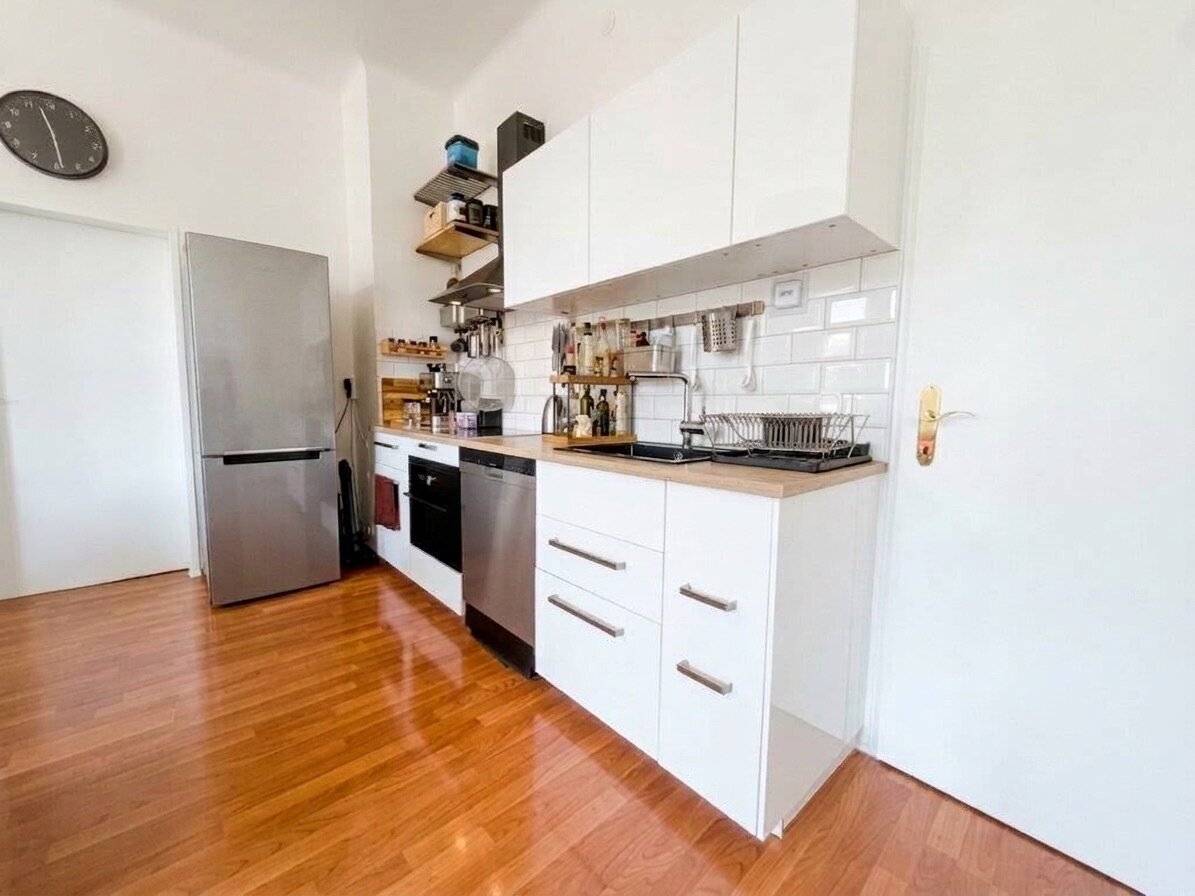 WIENER ALTBAU MIT DEM GEWISSEN EXTRA | 82 m² | 3 Zimmer | Lift | Klima | U1 | Wohnküche | Modernisiert