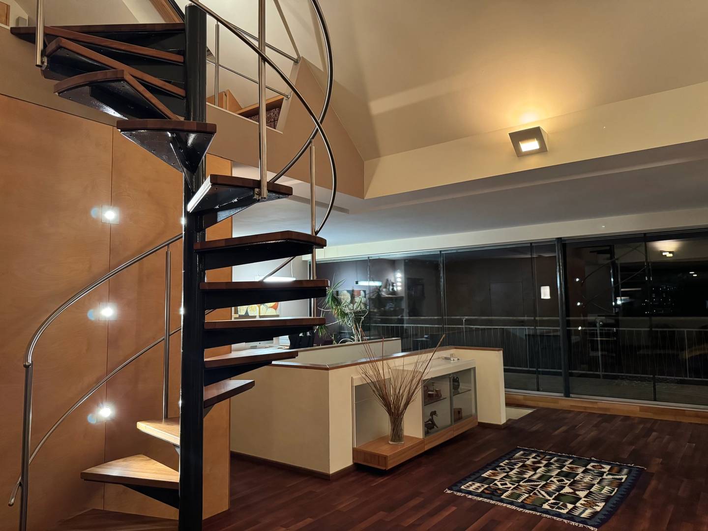 Wohnung with loft conversion and garden