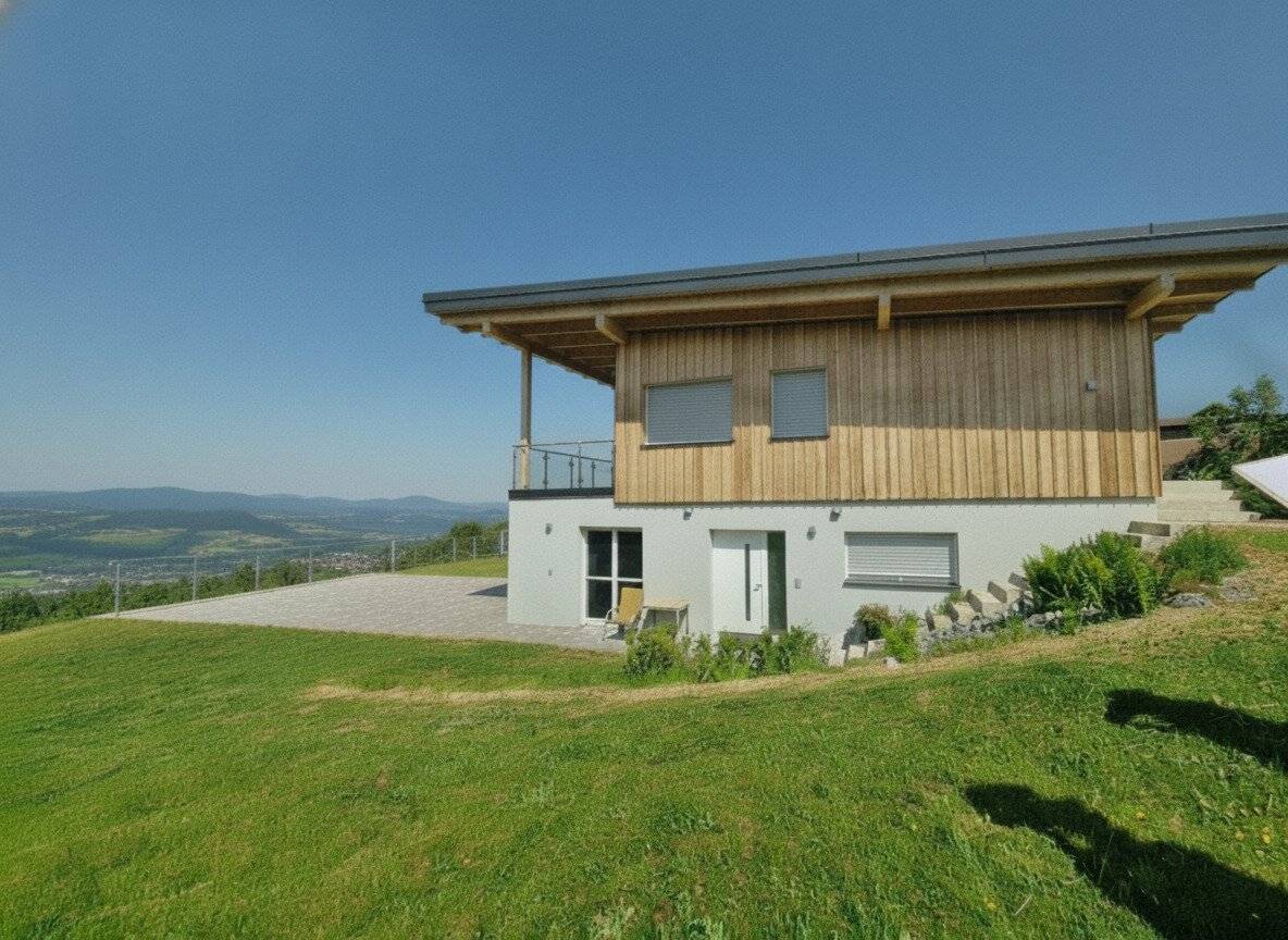 Dreamlike distant view – modern timber frame house with development potential for additional apartments - 2 residential units