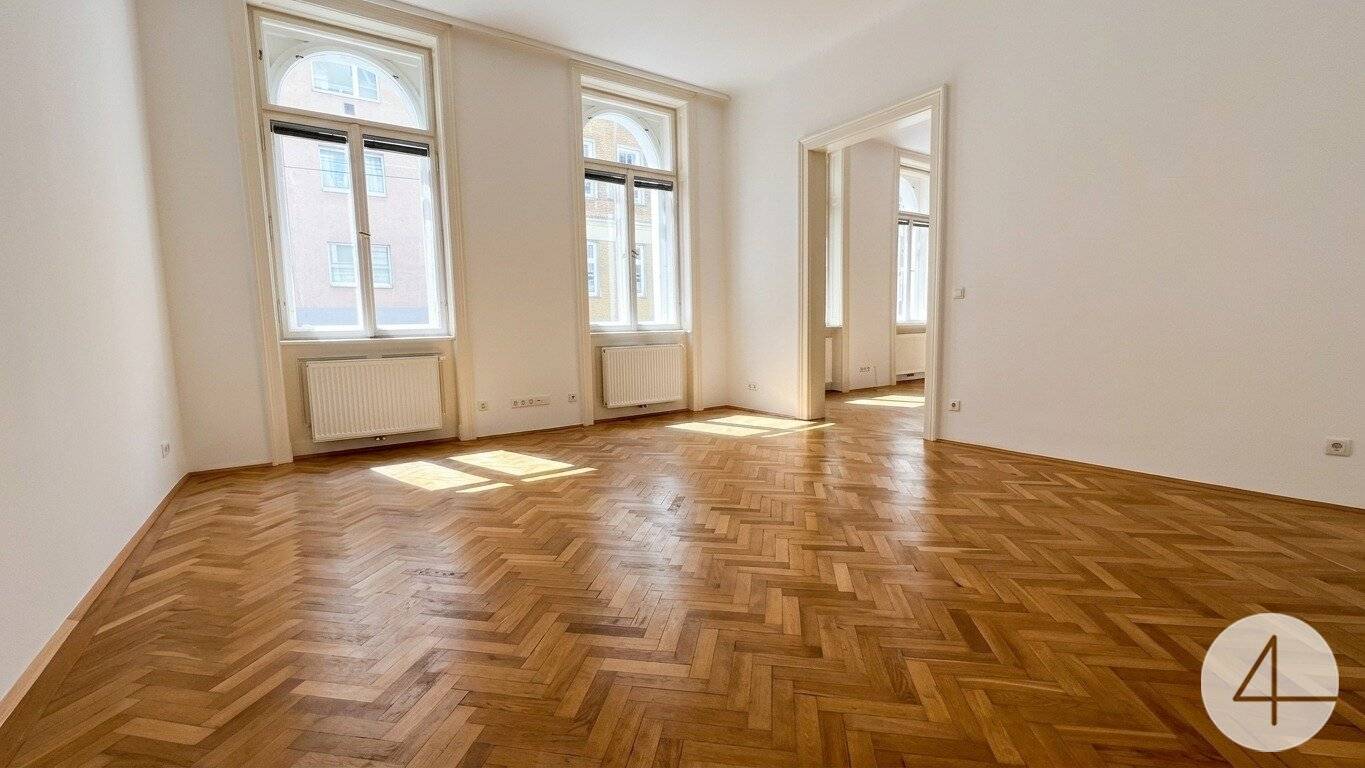 Elegantly renovated 3-room old building apartment - 180m to U4 - in a quiet location
