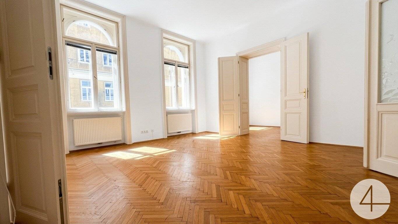 Elegantly renovated 3-room old building apartment - 180m to U4 - in a quiet location