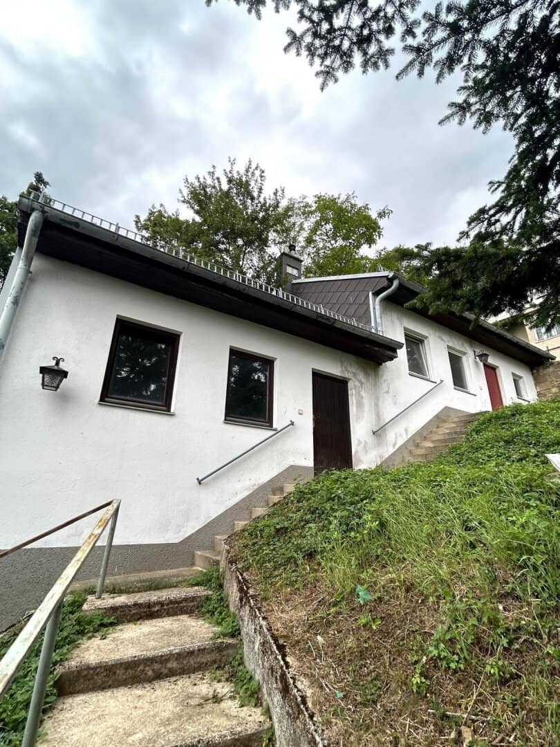 SÜDHANGLAGE AM WIENERWALD - baugenehmigtes Wohnprojekt mit traumhaftem Wienblick - mittleres Haus