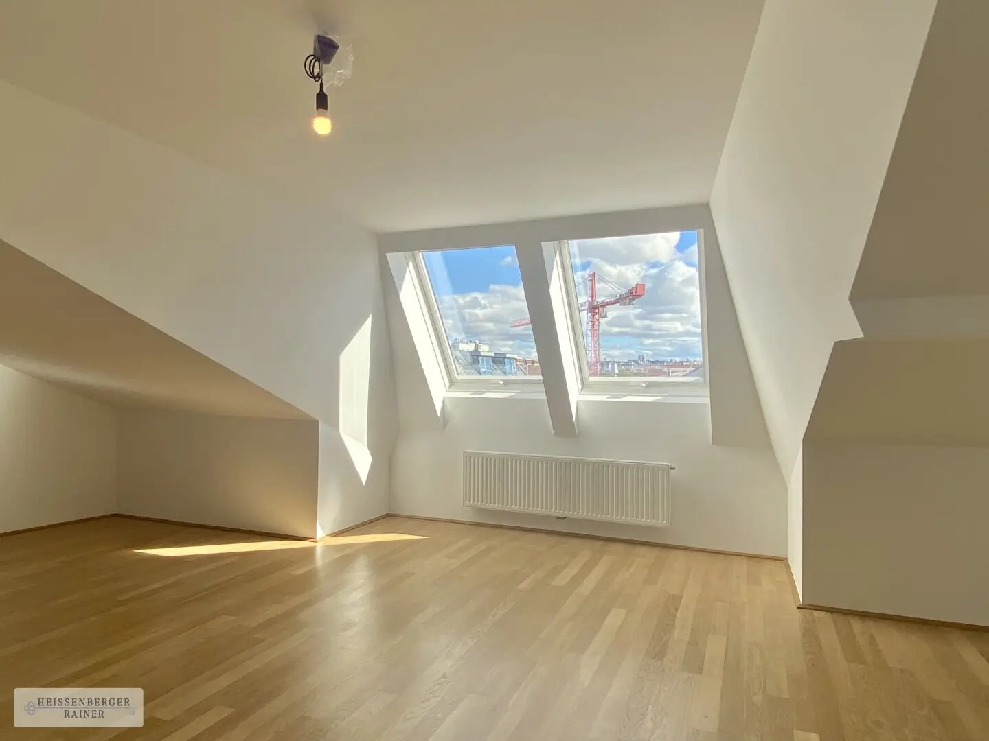 VIEW OVER VIENNA /// bright, quiet attic apartment in good location /// Margareten