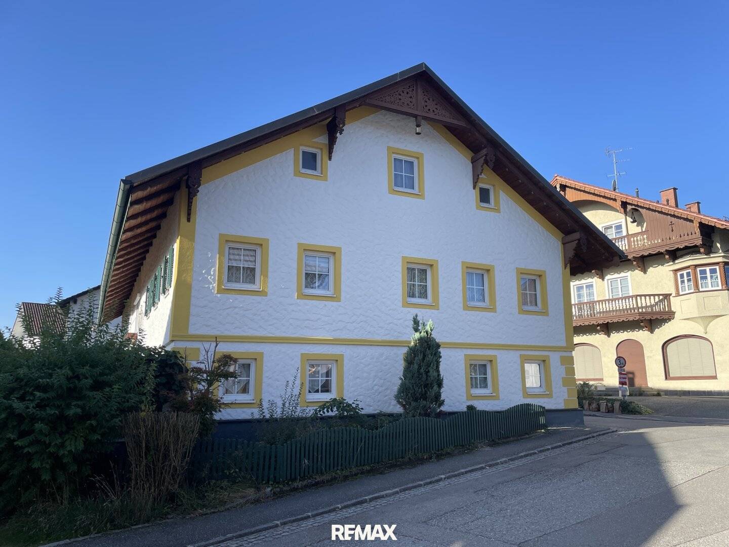 Großzügiges Einfamilienhaus in zentraler Lage