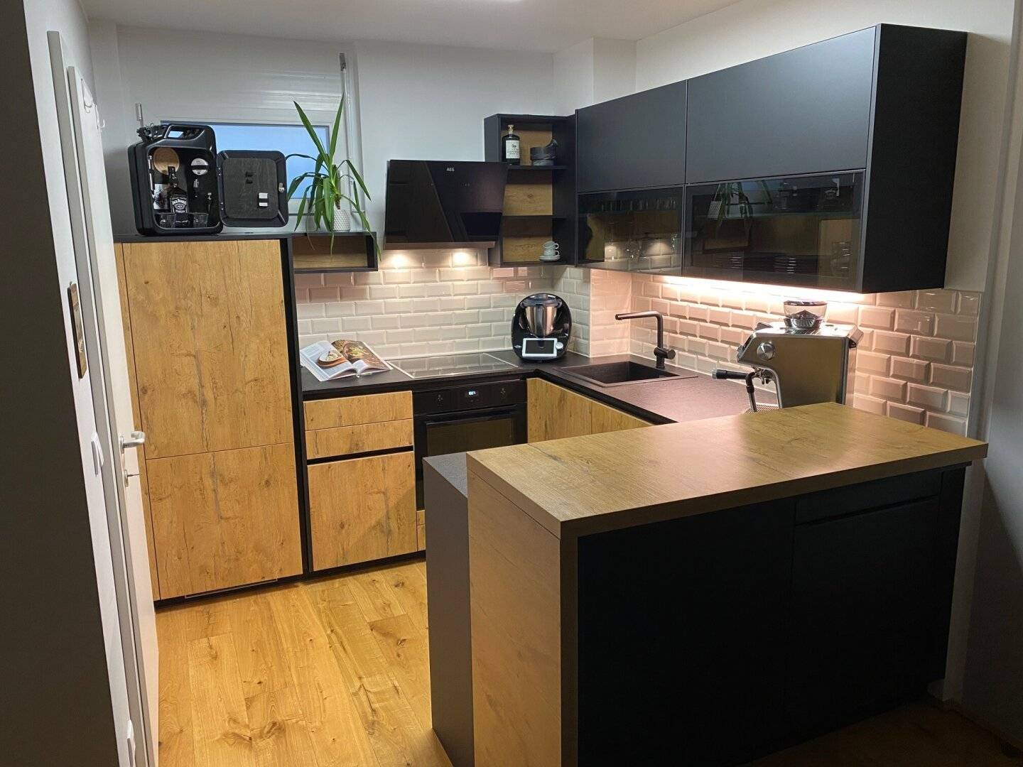 Above the roofs of Baden – high-quality new apartment with distant view, air conditioning preparation and underground parking space