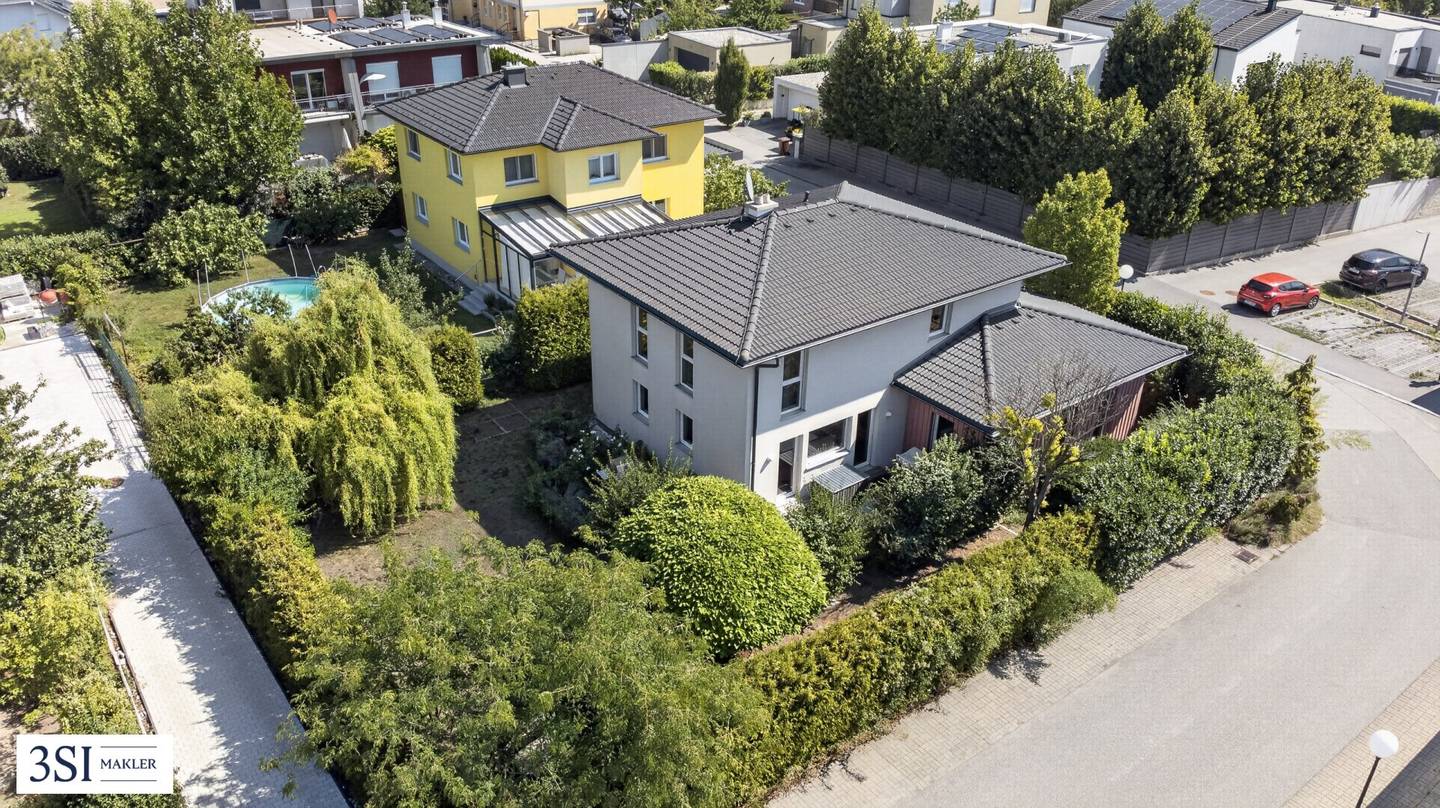 Stilvolles Einfamilienhaus in ruhiger Lage - 4 Zimmer - 170 m² - Carport - Keller