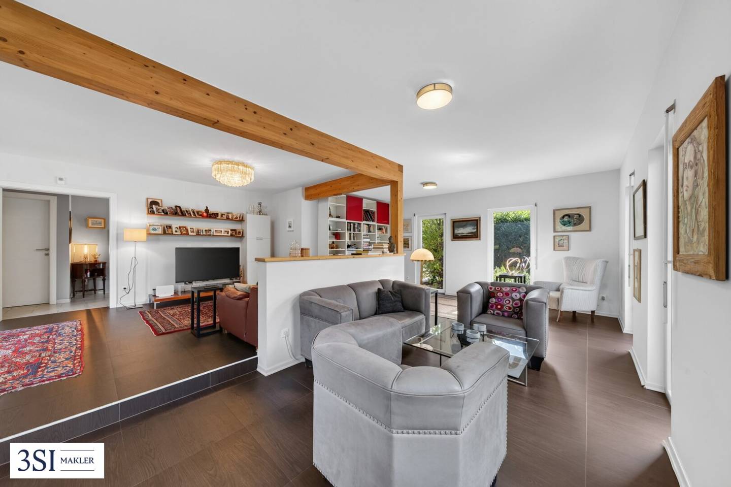 Stylish single-family house in a quiet location - 4 rooms - 170 m² - Carport - Cellar