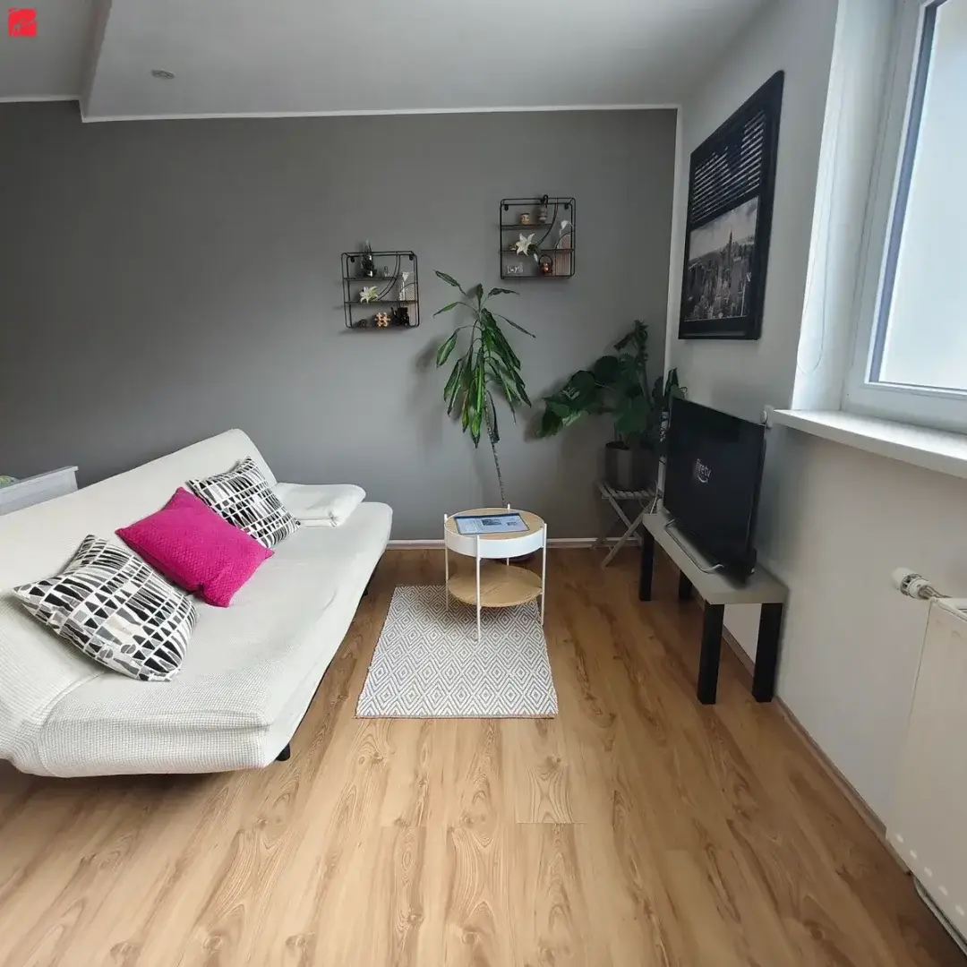 Top-Wohnung über Linz – ideal für Studierende & Anleger!