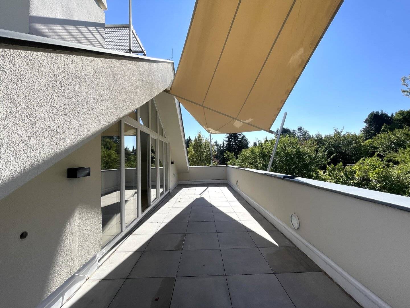 Wohnen mit Grünblick: Stilvolle Terrassen-Wohnung in der Sieveringerstraße