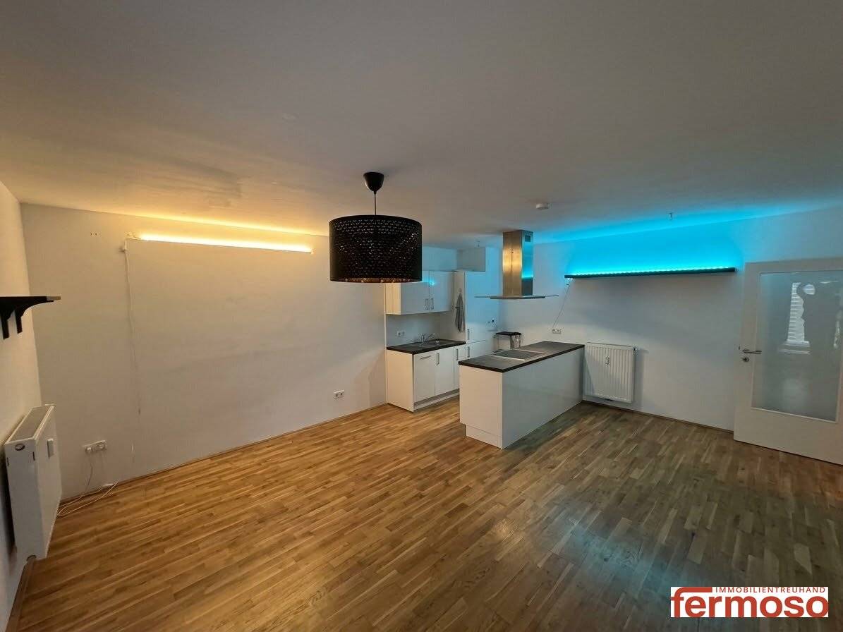 Bright 2-room garden apartment on ground floor, 54m², fitted kitchen, underfloor heating, 1210 Vienna, rent €1,049