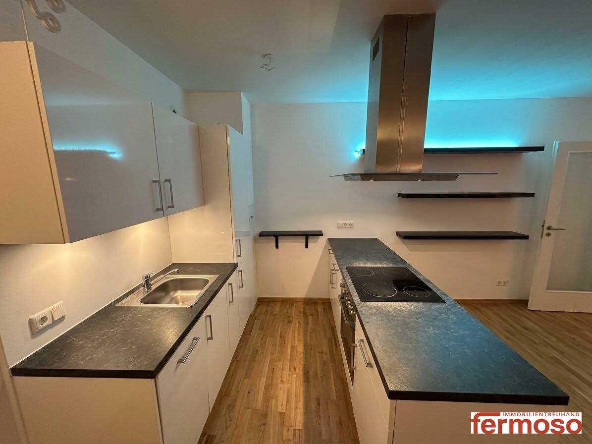Bright 2-room garden apartment on ground floor, 54m², fitted kitchen, underfloor heating, 1210 Vienna, rent €1,049