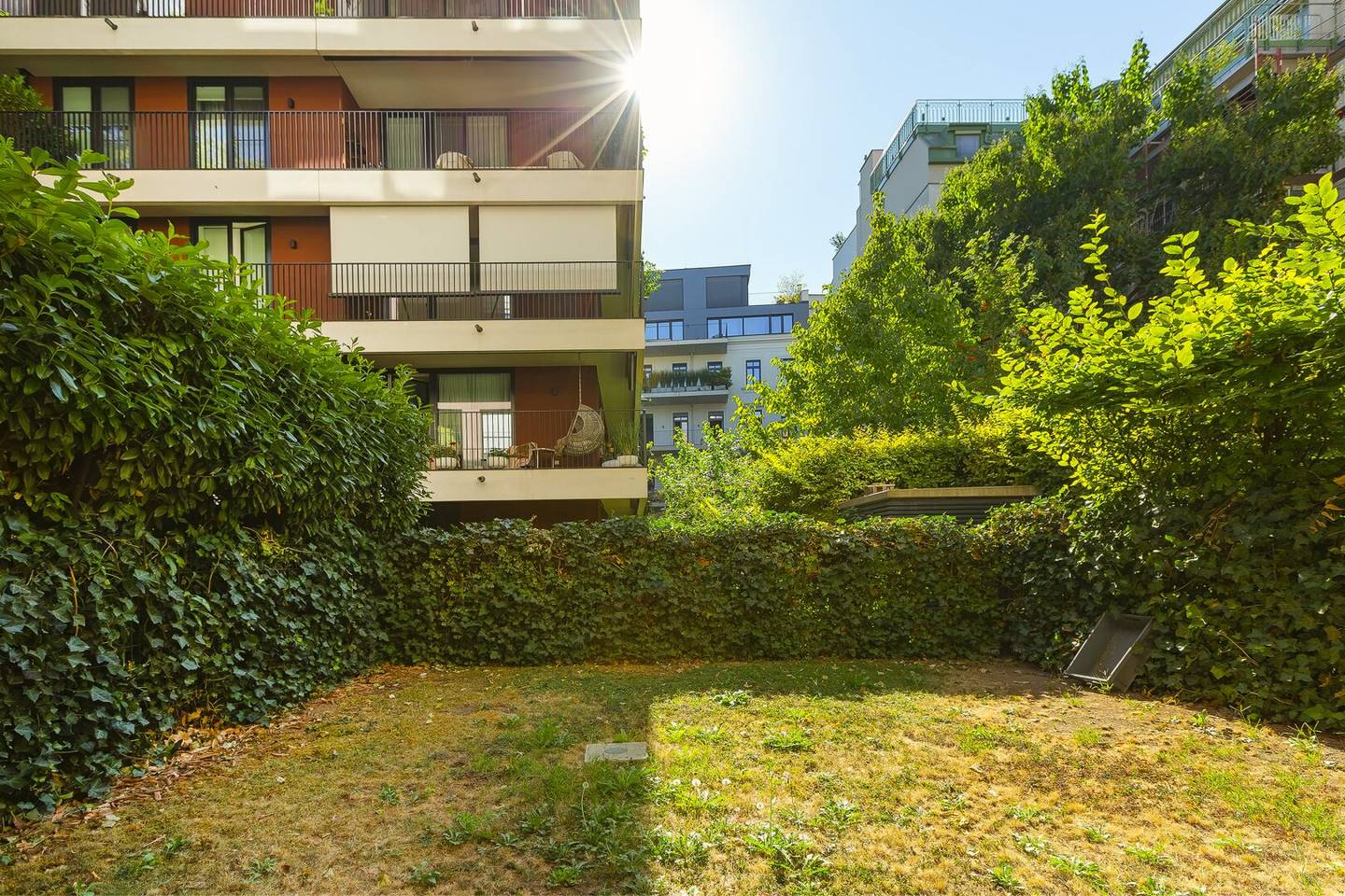 Argentinierstraße - representative 2 room garden apartment with loggia and garage
