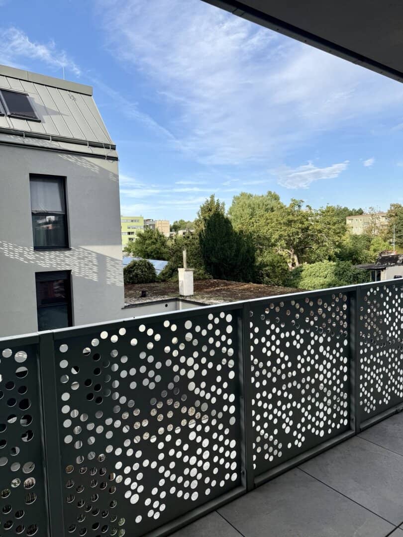Courtyard-side 2-room new build apartment with spacious balcony - U1 Kagraner Platz