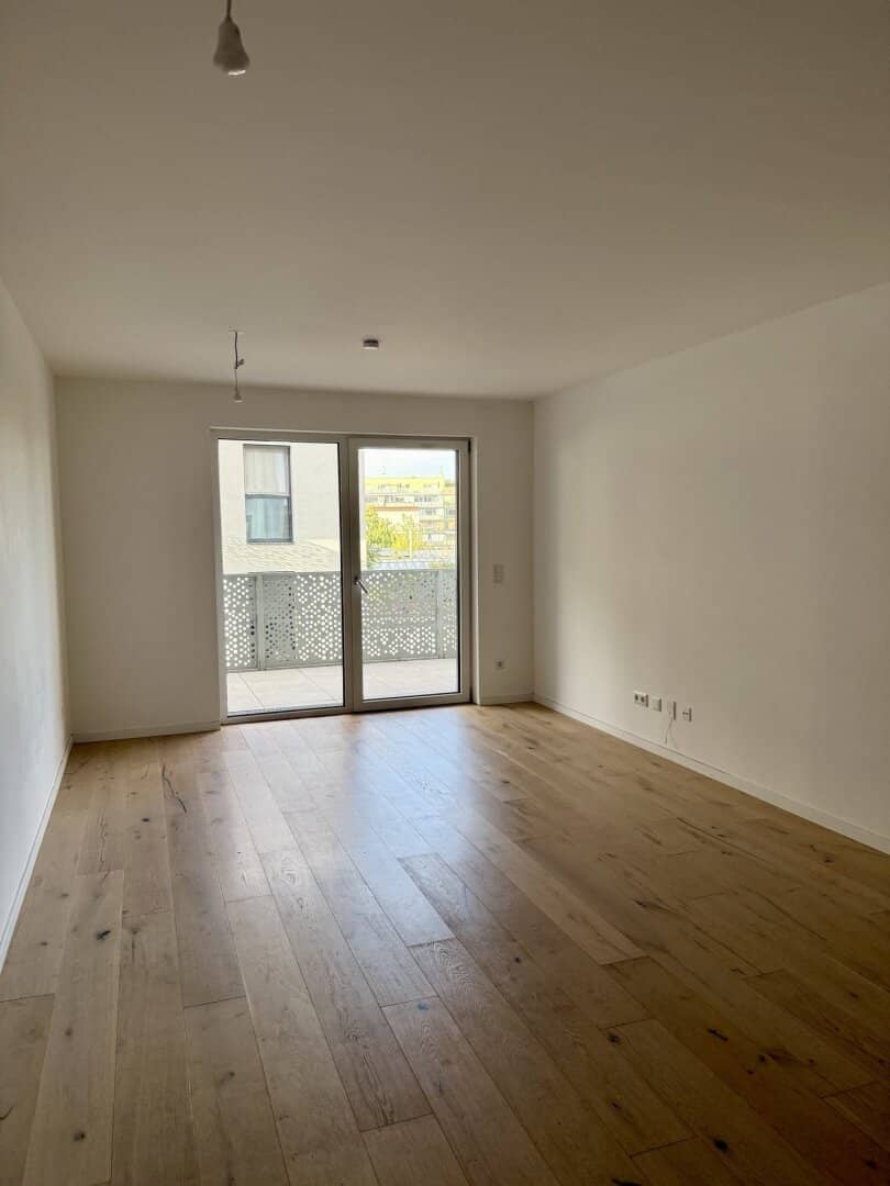 Courtyard-side 2-room new build apartment with spacious balcony - U1 Kagraner Platz