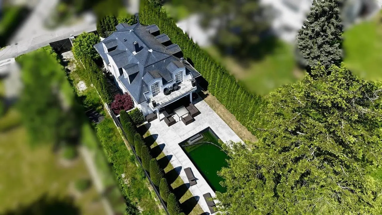 TRAUMVILLA IN NEUWALDEGG mit Pool: exklusive Ausstattung I Sauna & Weinkeller I Erdwärme & Wandkühlung I Höchste Sicherheit I 2 Garagenplätze