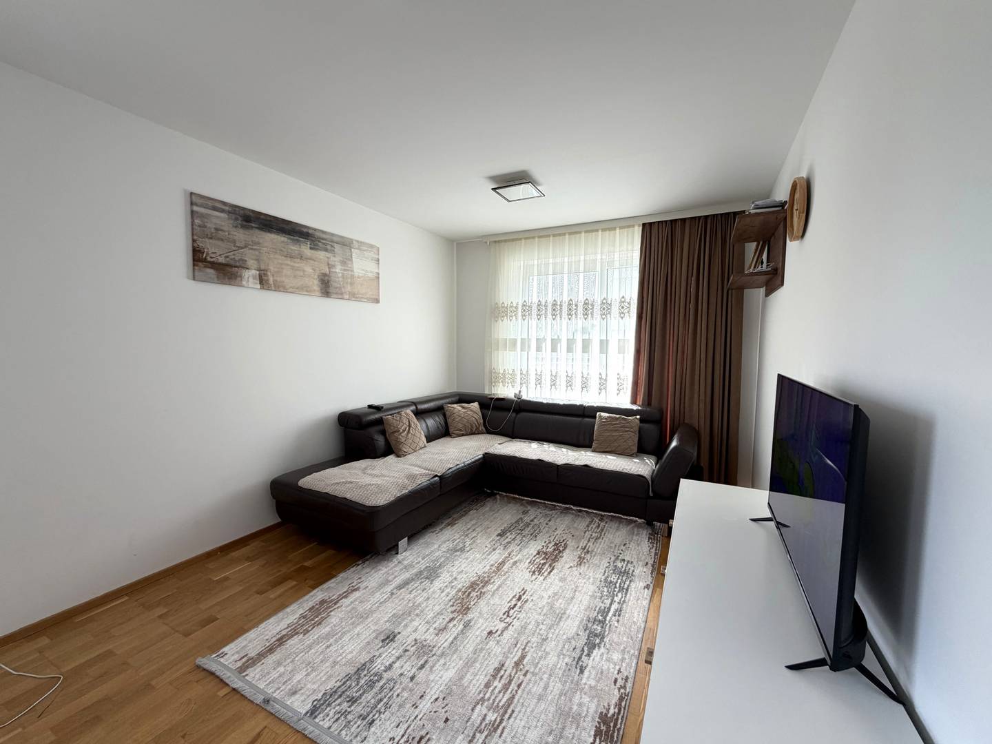 Helle Wohnung in Stadtnähe mit Balkon
