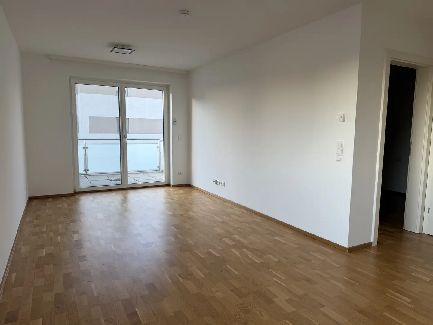 Helle Wohnung in Stadtnähe mit Balkon