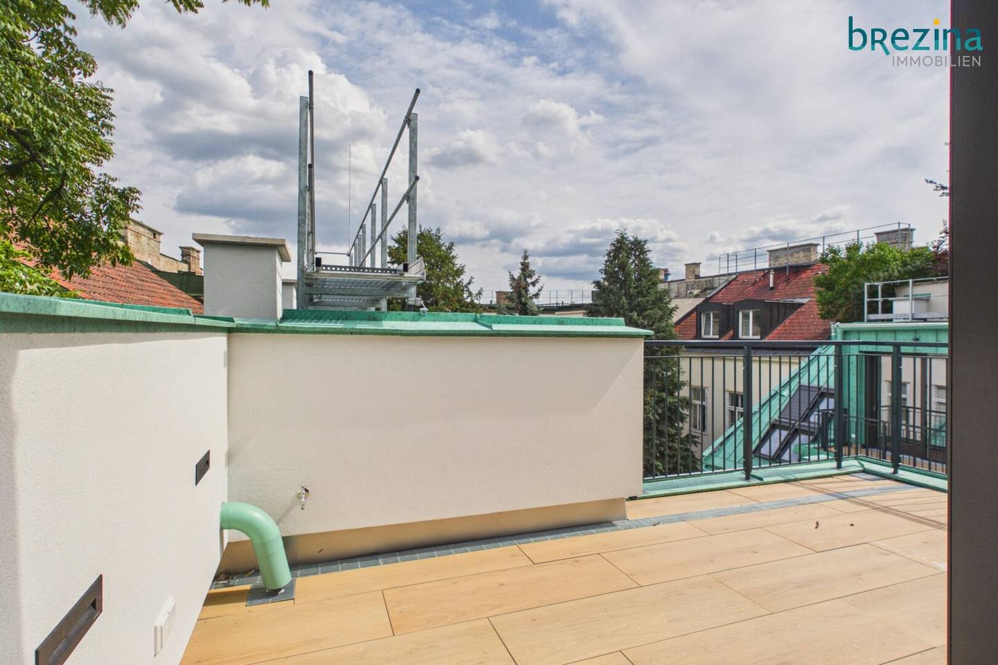 WOW First occupancy after completion - in the attic with terrace AND ROOFTOP GARDEN