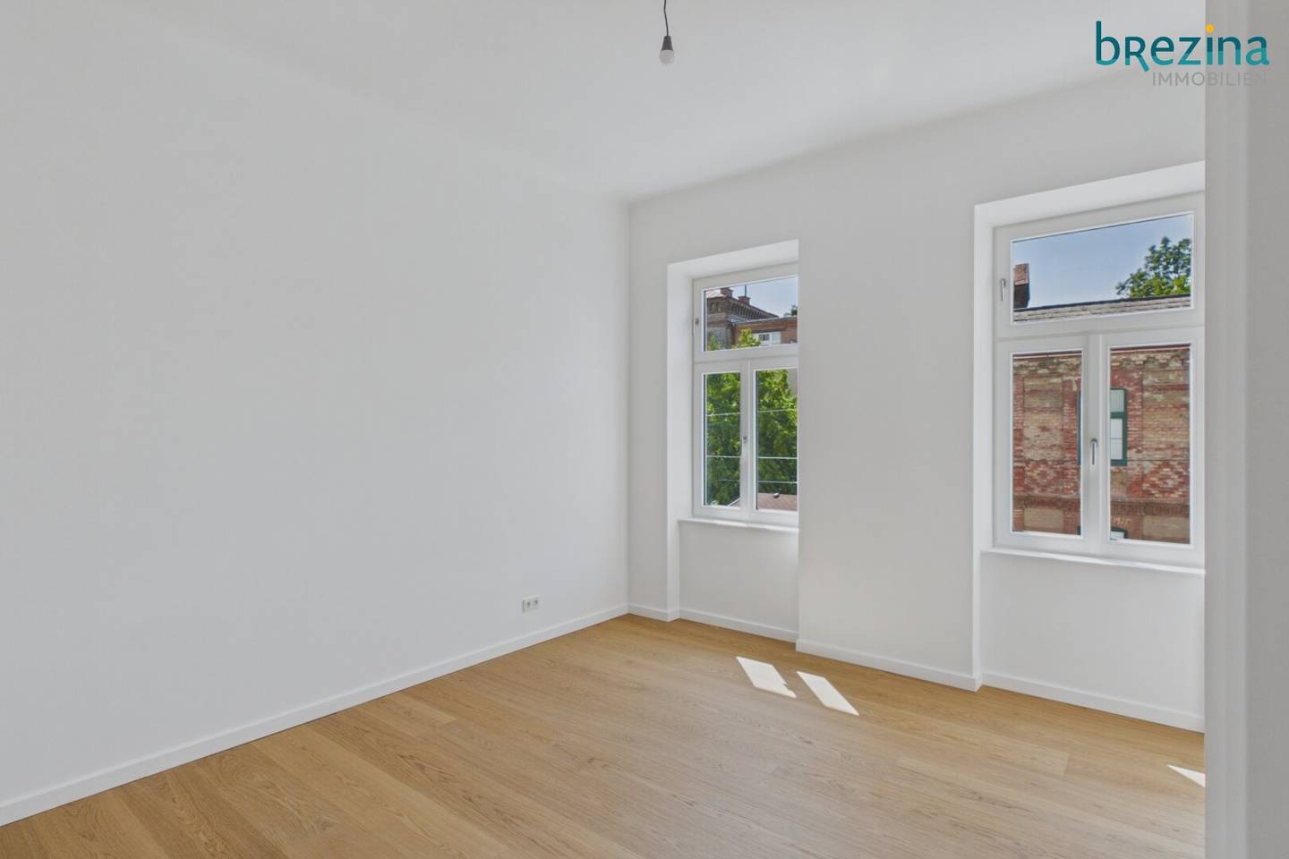 Simply peaceful and green - state-of-the-art technology meets comfort here in Döbling
