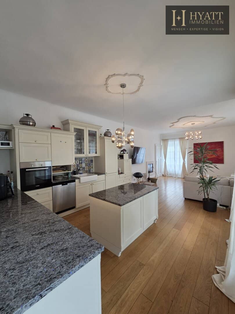 Dream 7-room ground floor apartment with garden in 1130 Vienna – like-new, 170m², top features!
