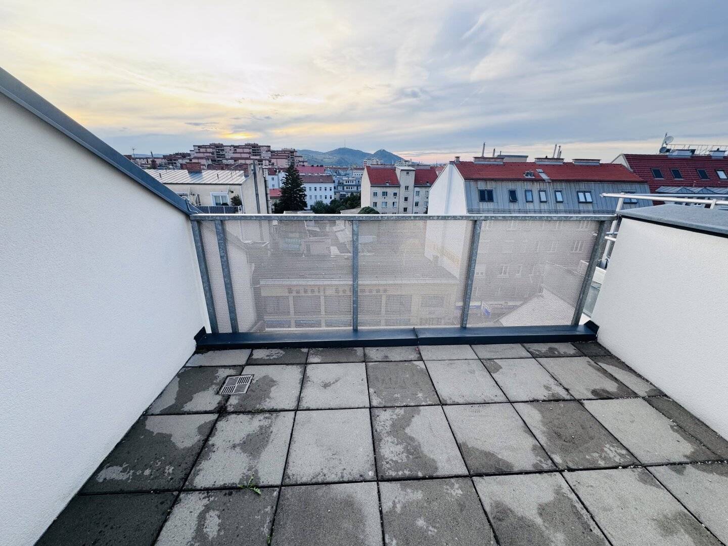 Attic dream with 4 rooms, 2 terraces in 1210 Vienna