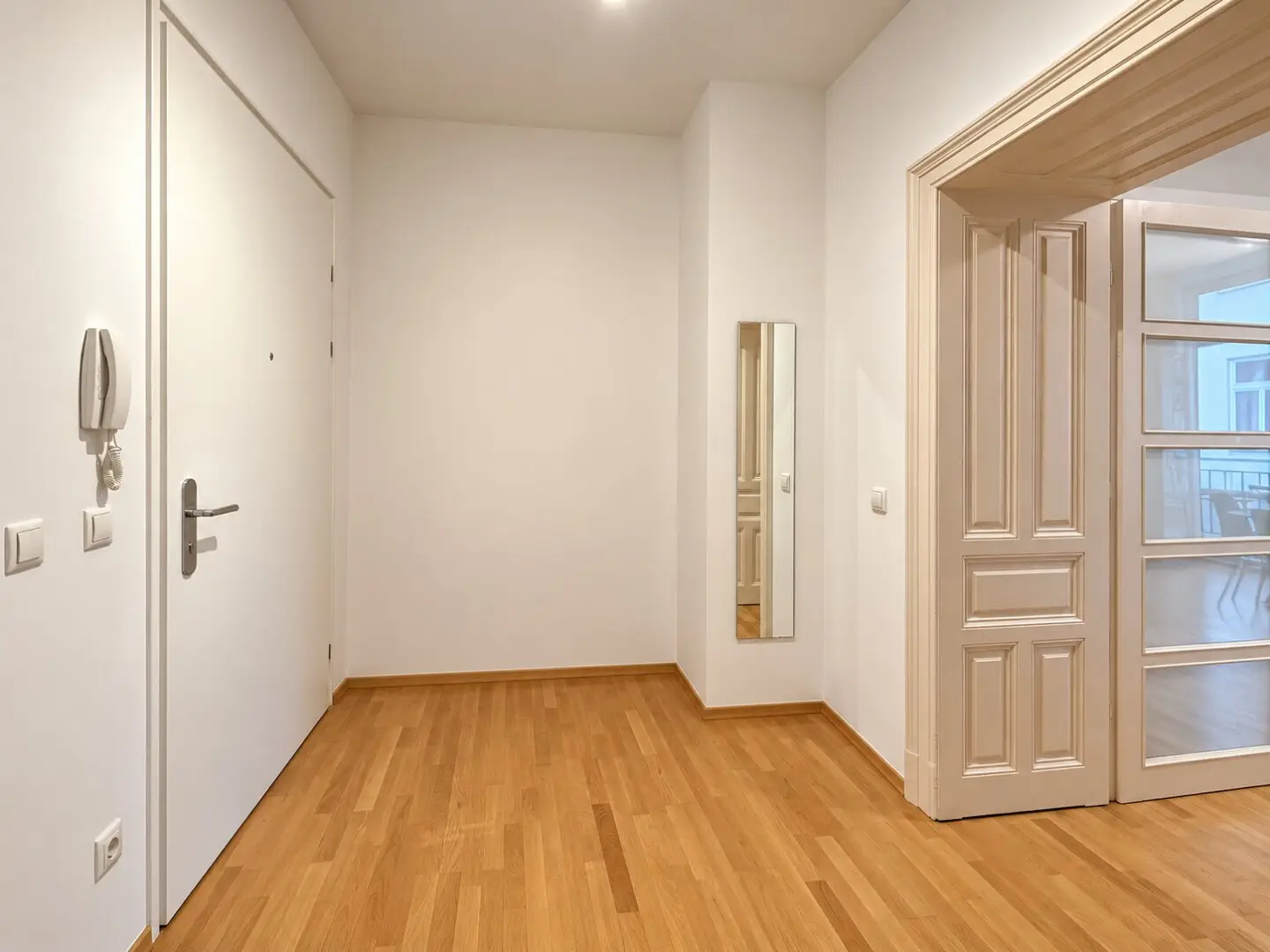 Charming 3-room period apartment with balcony near Prater and Danube Canal