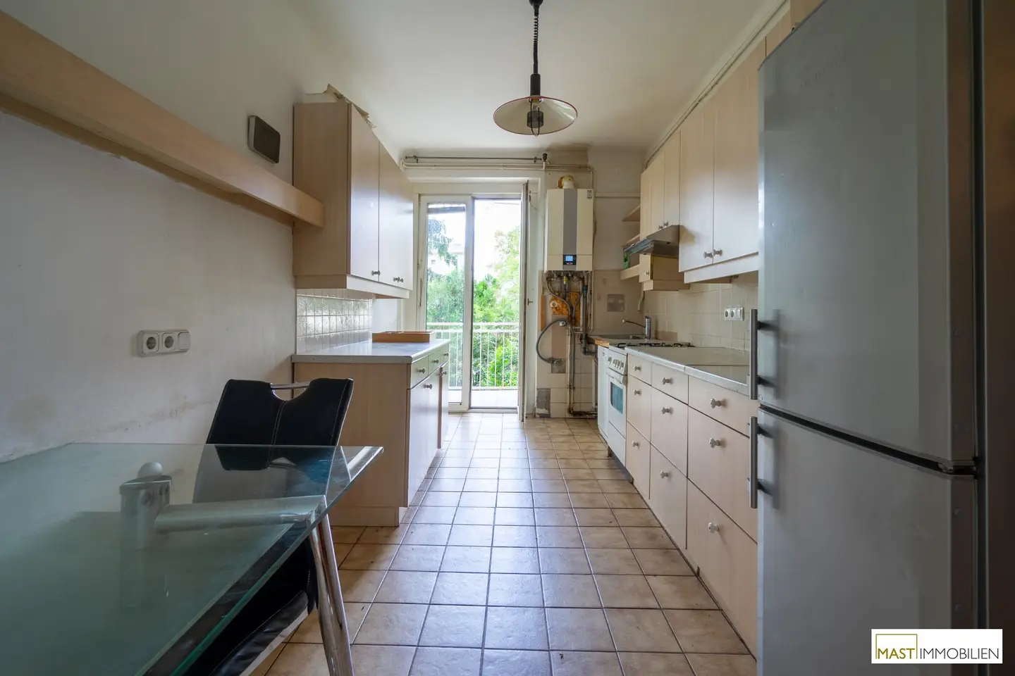 2-room apartment with balcony and great potential for redesign in an absolute quiet location