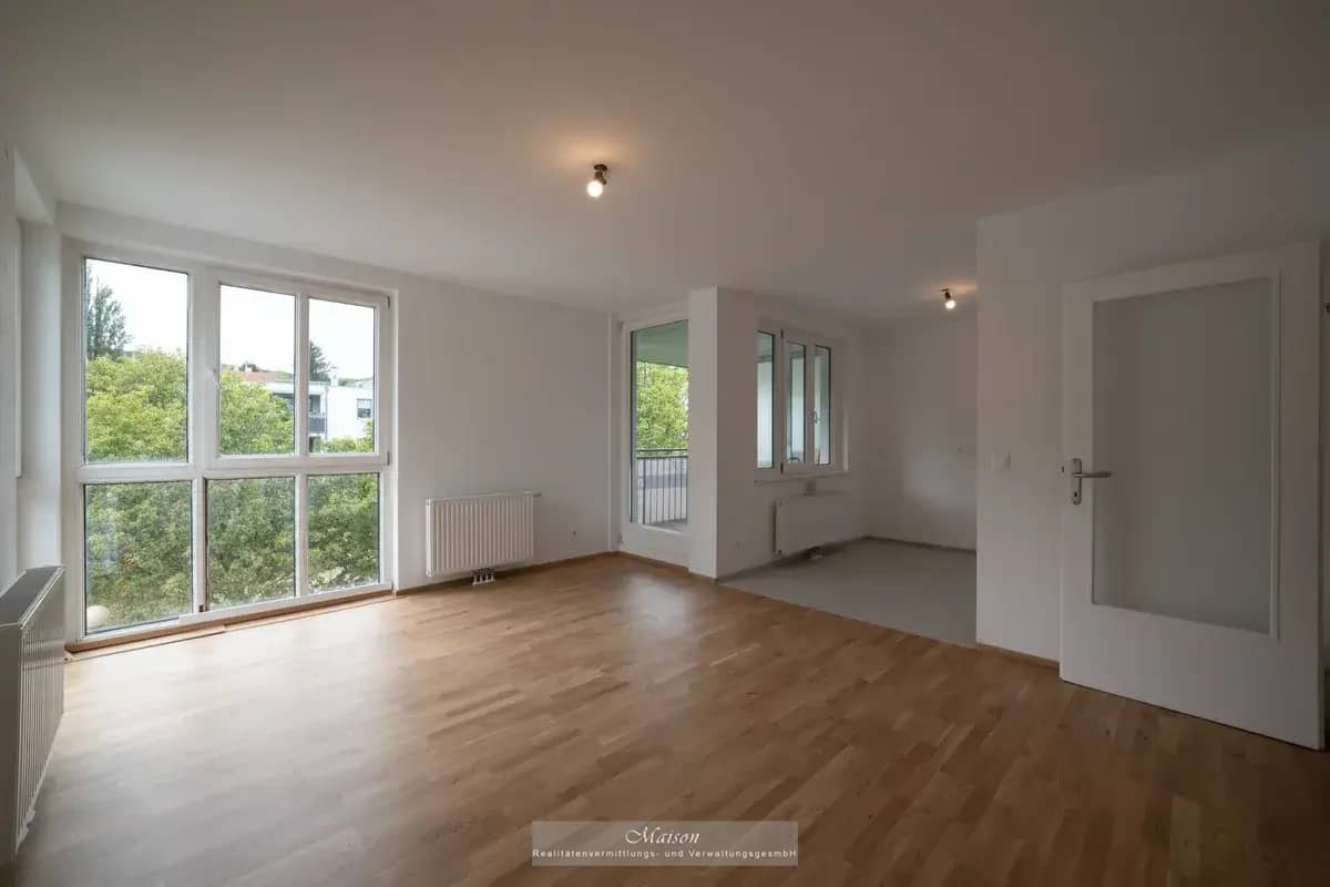 MAUER - MODERN TOPSANIERTE 2-ZIMMER ETAGENWOHNUNG MIT WESTLOGGIA IN GRÜNRUHELAGE