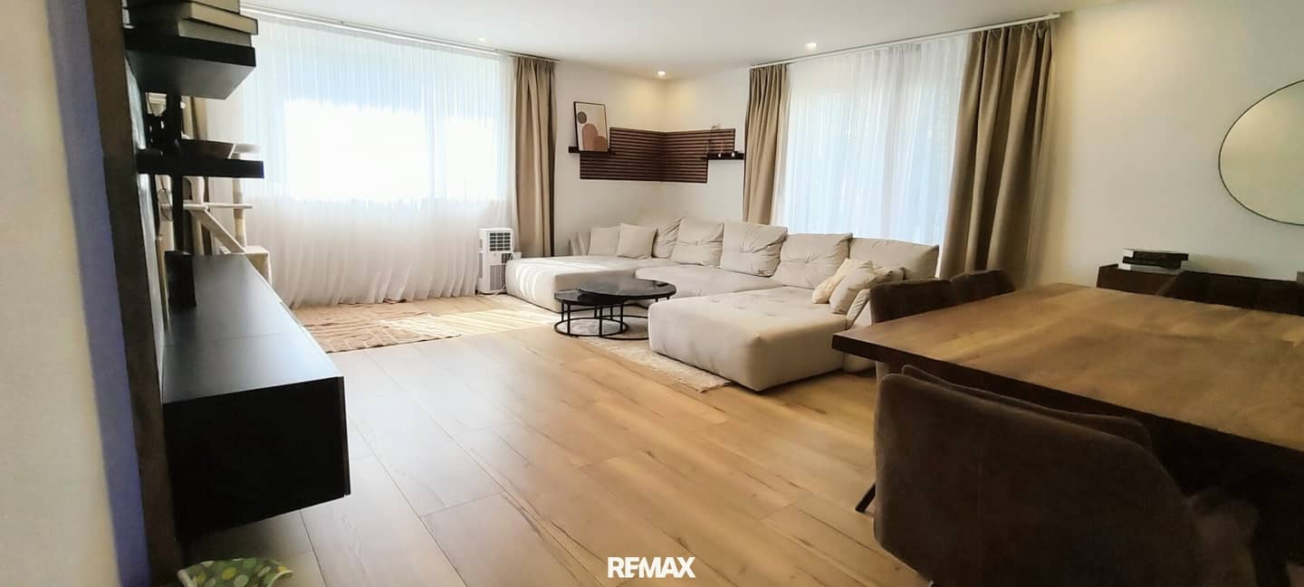 Elegantes Wohnen: 3-Zimmerwohnung mit Balkon und Dachterrassenhighlight