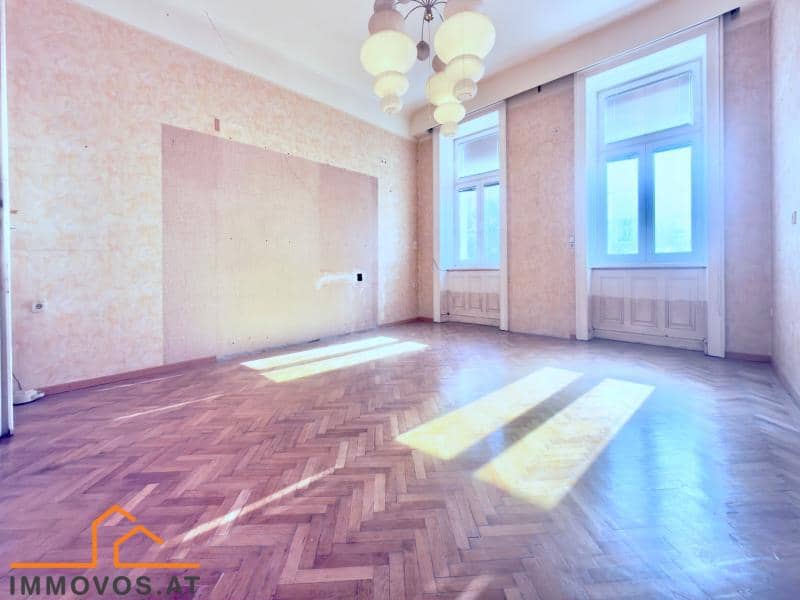 Altbauwohnung with high ceilings near Augarten