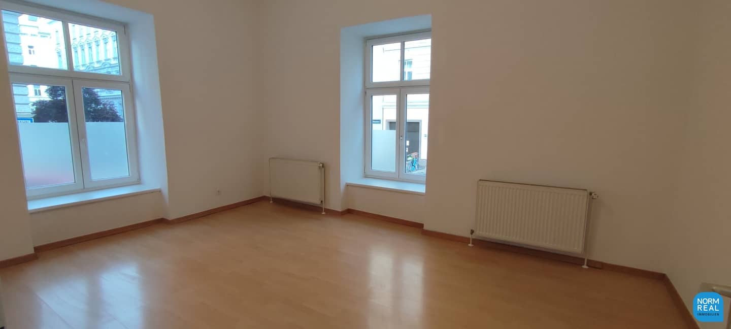 -3 Zimmer  Altbau  - WG -Eignung