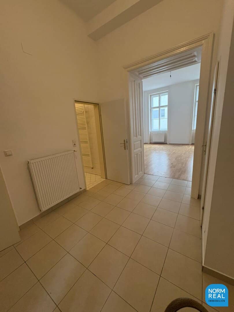 Unbefristet: Altbau 3 Zimmer zentral