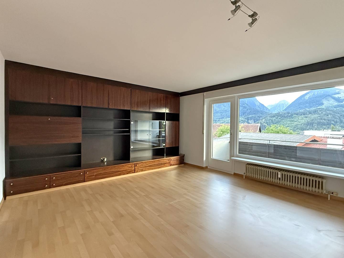 Zentrale Wohnung mit großem Kellerabteil und Terrasse