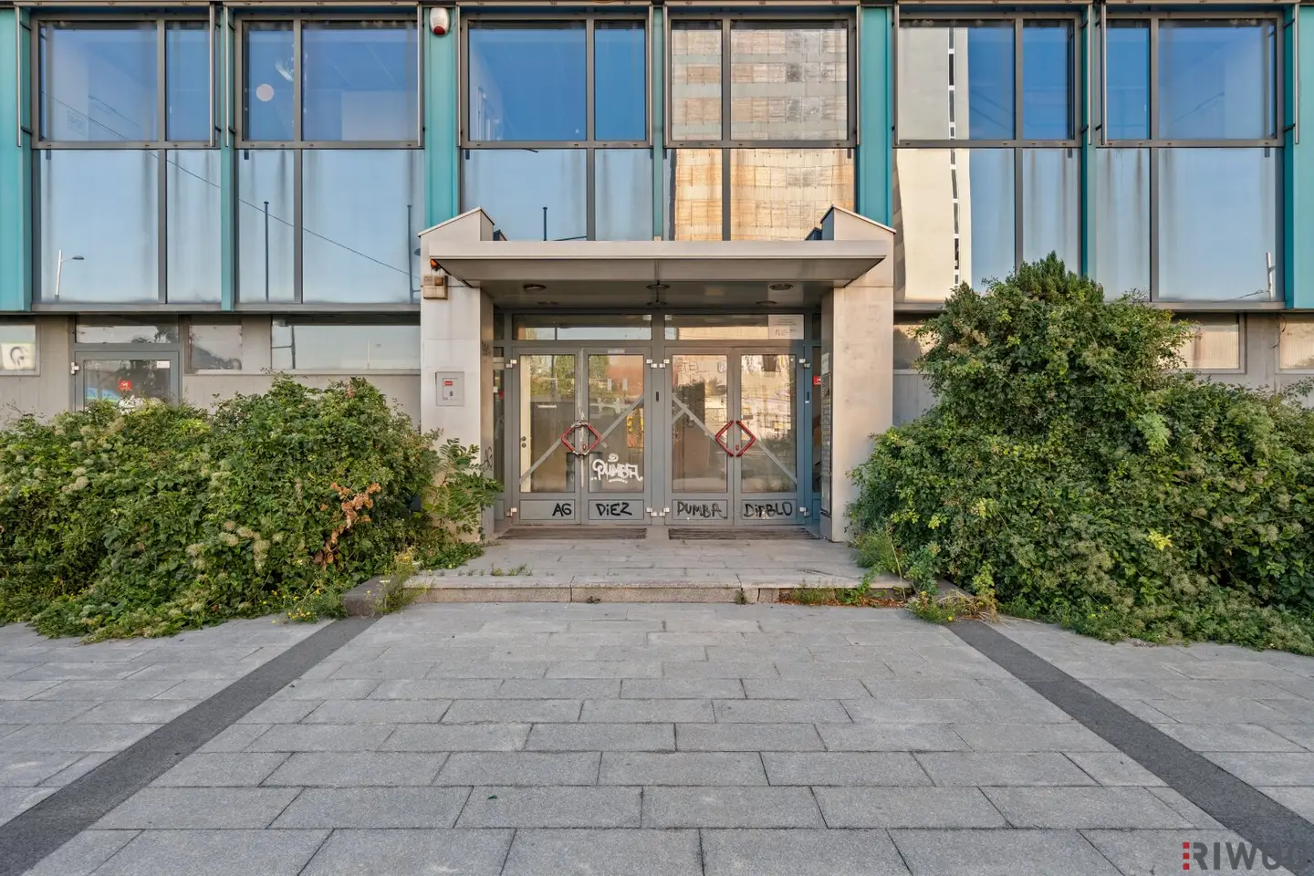 Döbling I approx. 3,300 m² commercial space on the Donaukanal I your own office building with flexible use I between Heiligenstädter Straße and Donaukanal Straße