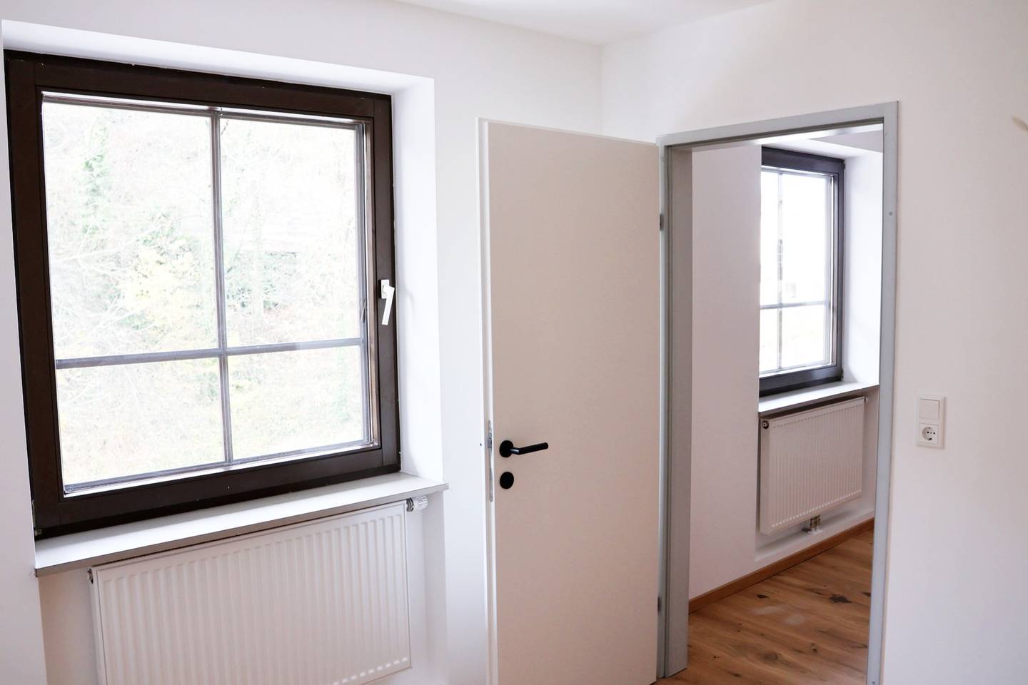 Modern Wohnung near historic fortress with balcony