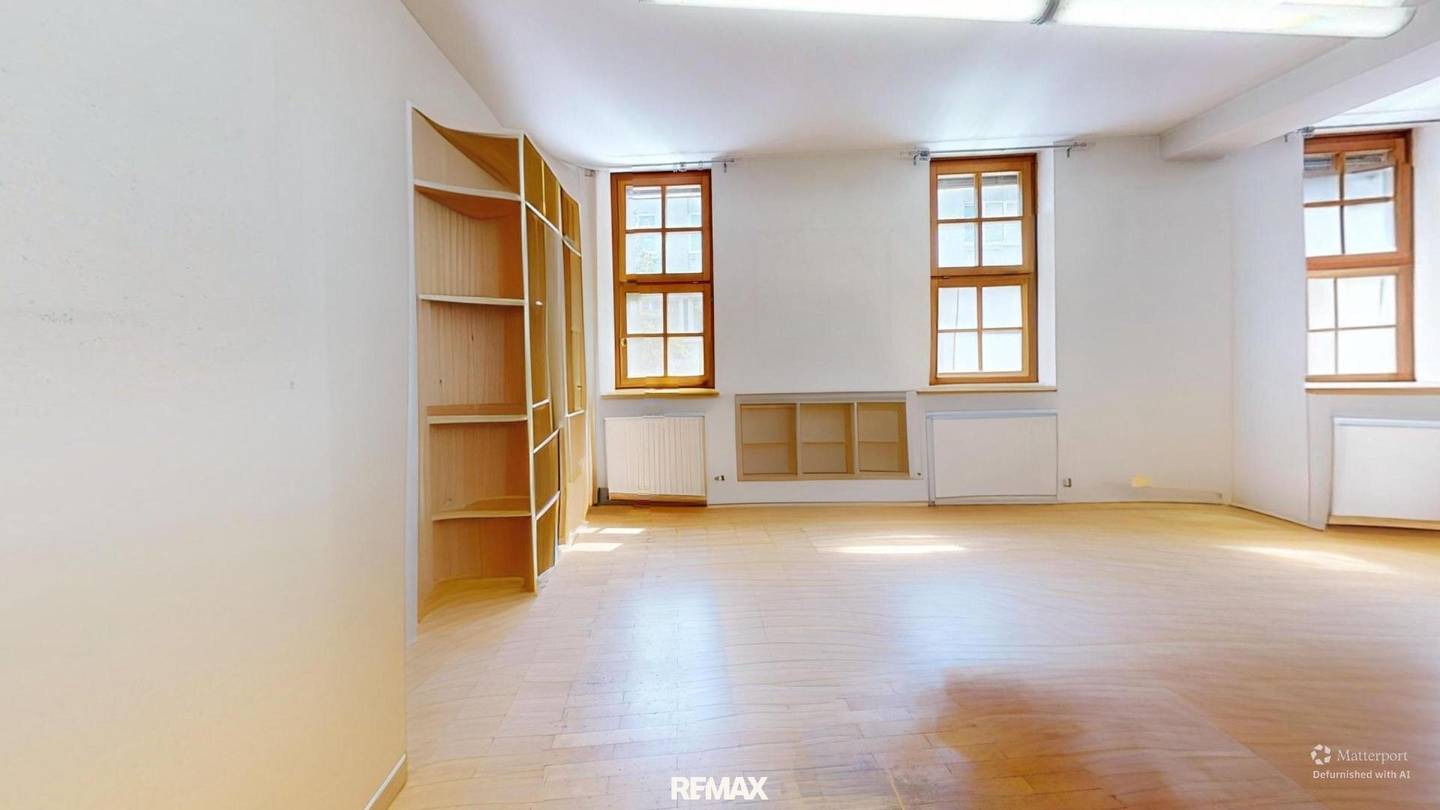 Spacious 4-room apartment 4050 Traun – Comfortable and Central