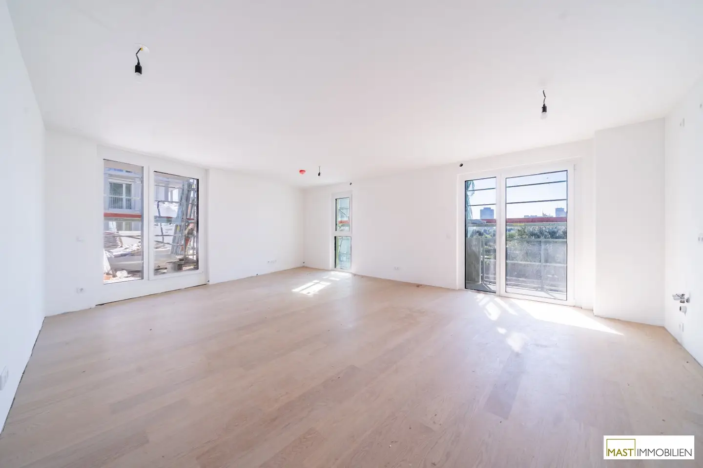 3-Zimmer Wohnung mit 80qm Freifläche bei der Alten Donau!