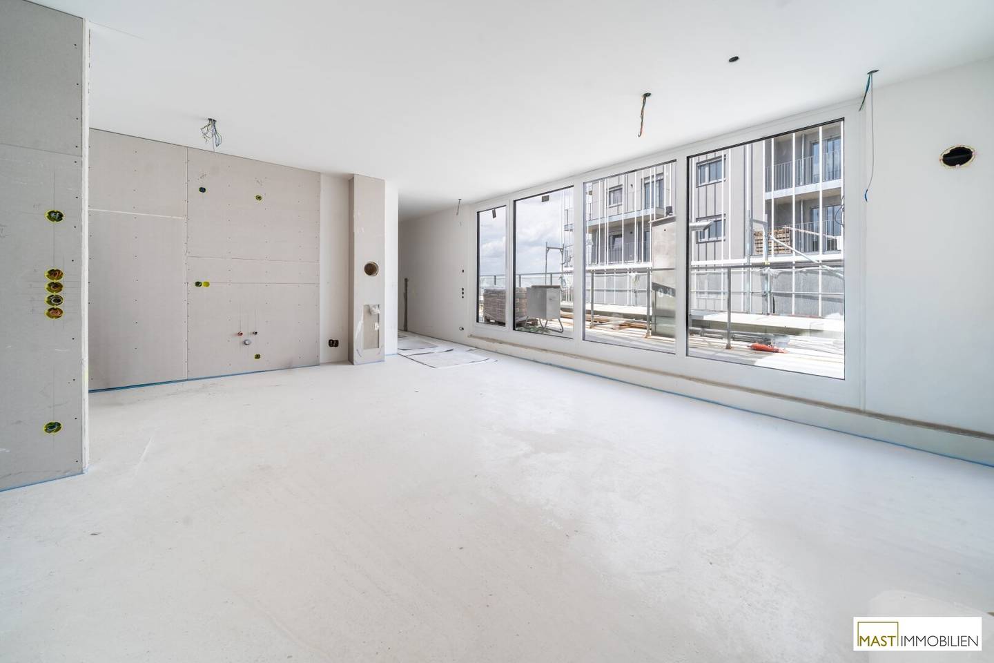 Attic apartment in the An der Schanze project with roof terrace
