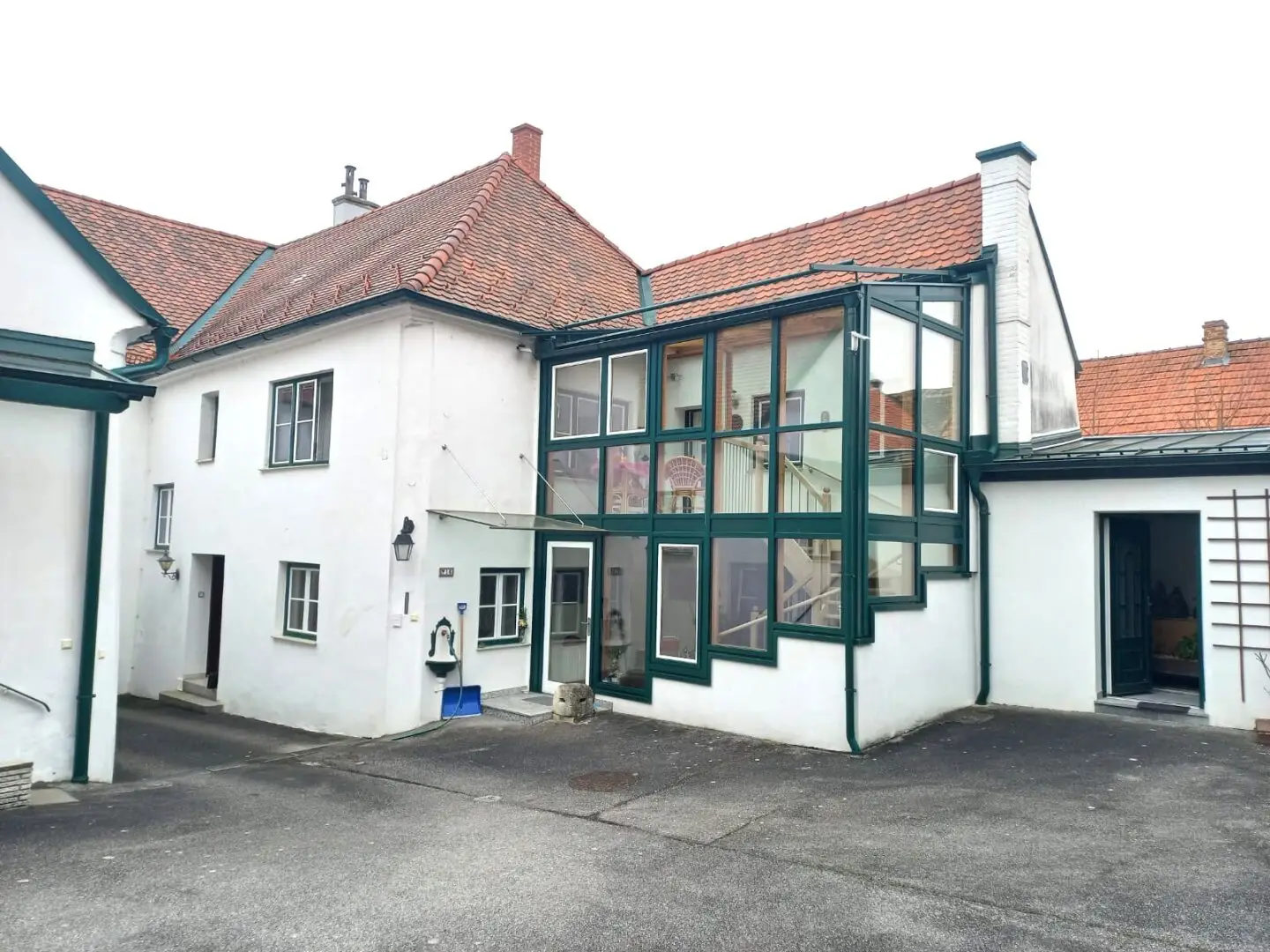 Traumhaftes Anwesen, Zweifamilienhaus mit vielen Nebengebäuden! NEUER PREIS!!