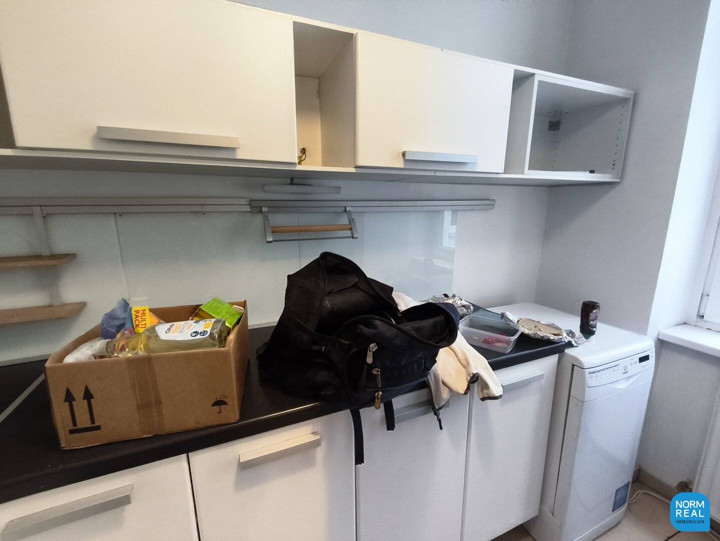 2 Zimmer Altbau zentral begehbar