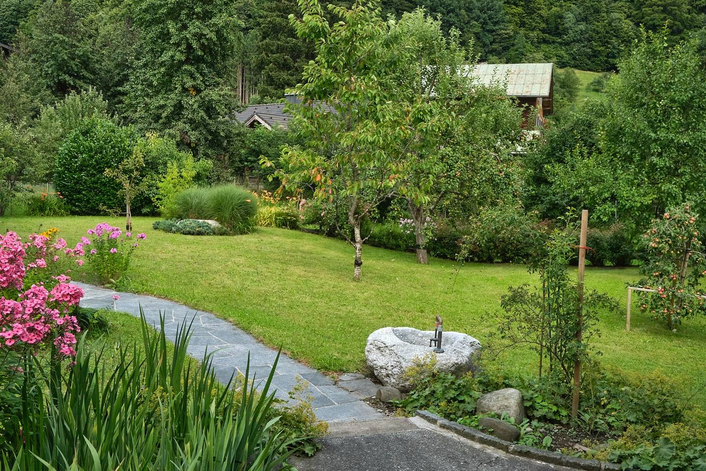 Historisches Anwesen mit Garten und Ferienwohnung