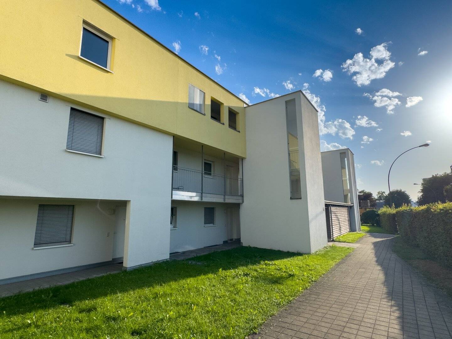 Sonne, Aussicht & zwei Balkone – gemütliche Dachgeschosswohnung in Dornbirn