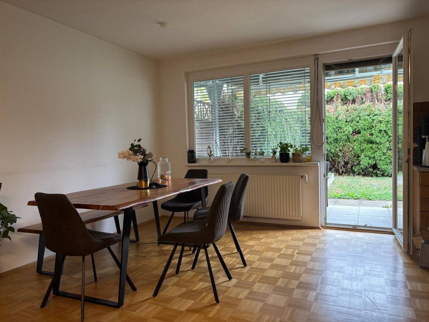 Attractive investment apartment with terrace and private garden in central location near Graz