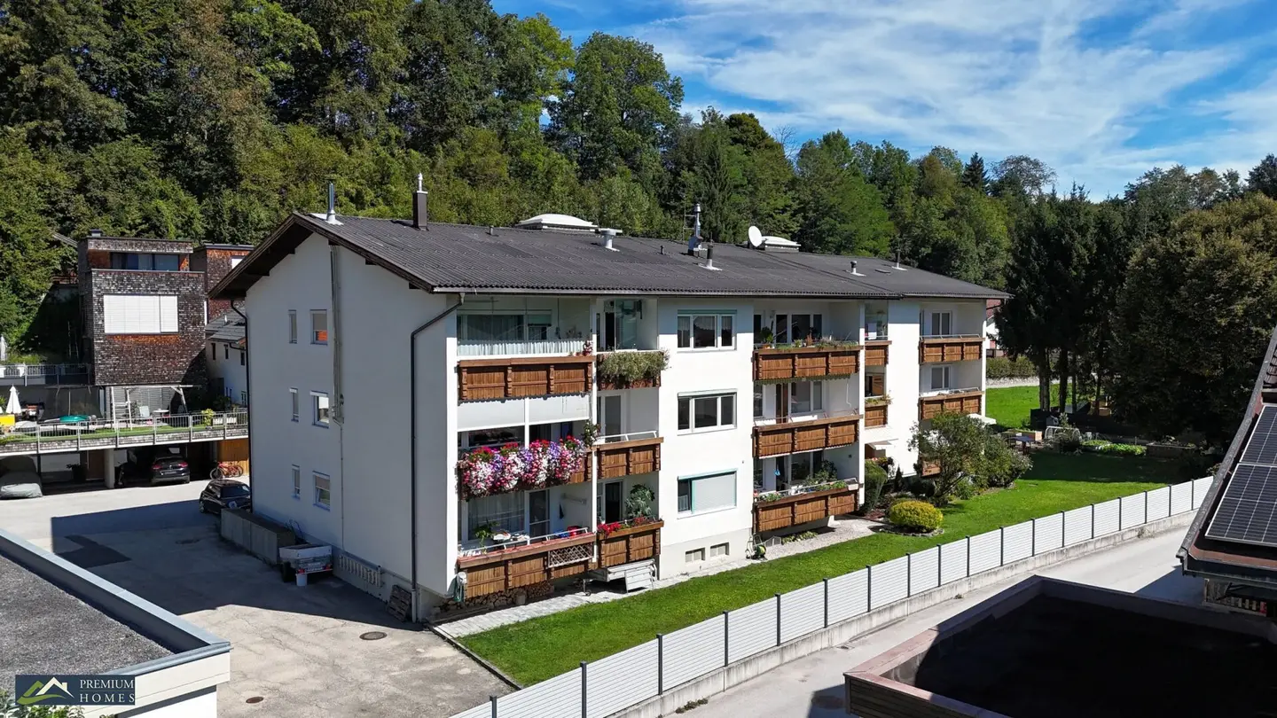 BREITENBACH am Inn - a beautiful 3-room apartment with loggia near village centre - 94m² living comfort