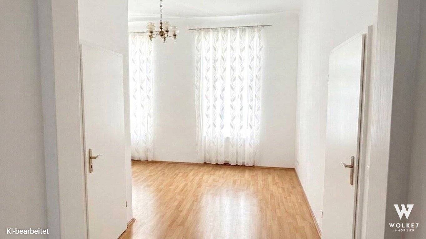 Spacious 4.5-room apartment | Suitable for family or flatshare | Near U1