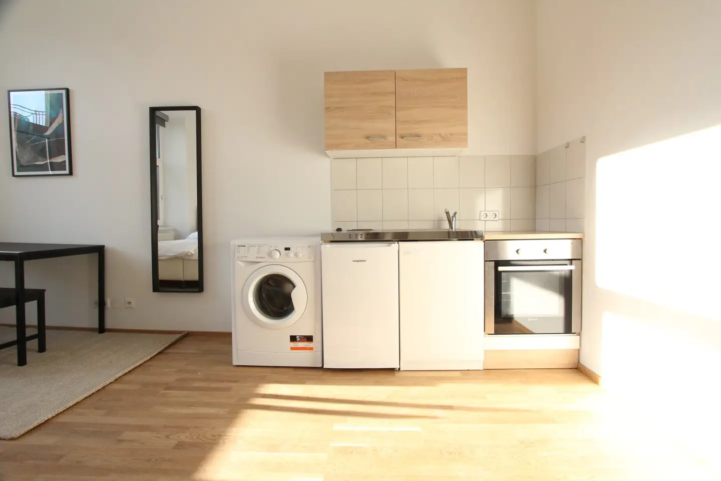 Kurzzeitvermietung! Sonnige, schön möblierte 1-Zimmer-Wohnung in zentraler Lage!