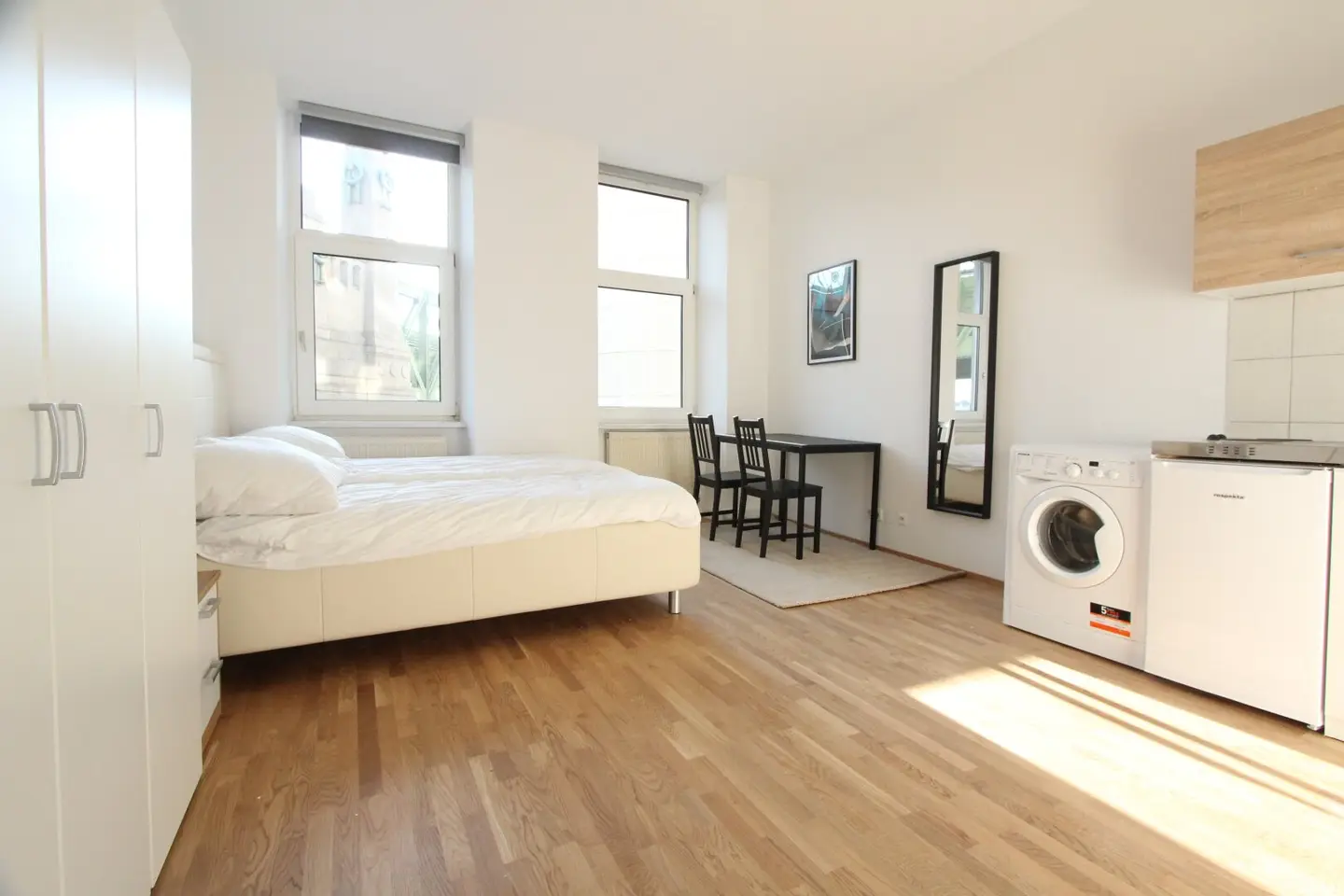 Kurzzeitvermietung! Sonnige, schön möblierte 1-Zimmer-Wohnung in zentraler Lage!