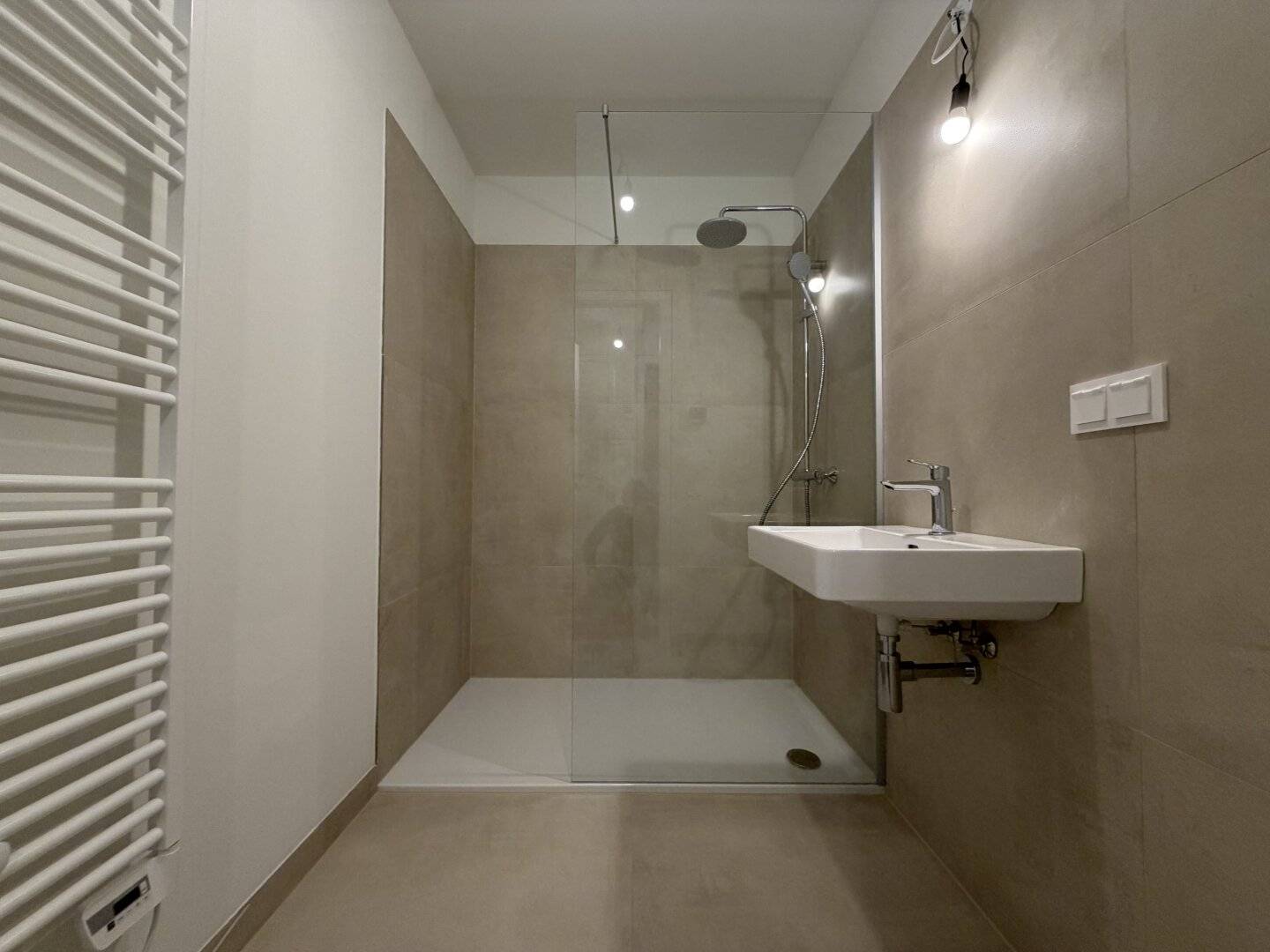 First occupancy perfect for two 16 m² terrace sought-after location modern building services! (translated) - please ignore this string