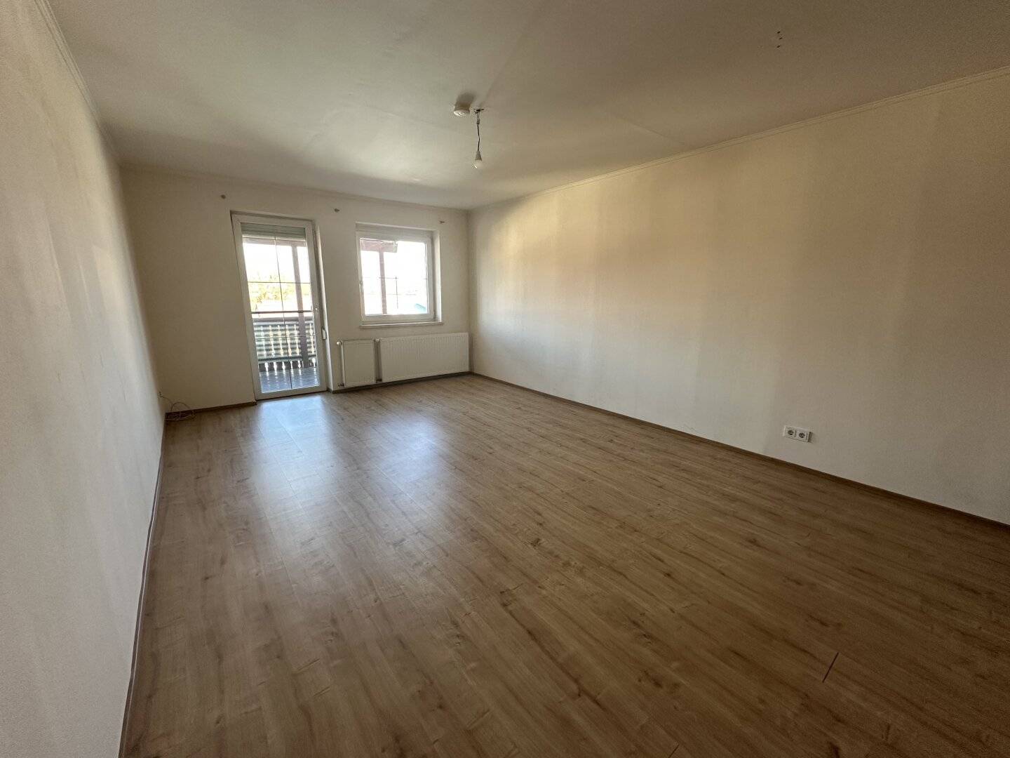 wunderschöne 2 Zimmer Wohnung in absoluter Ruhelage mit Balkon – Ihr neues Zuhause wartet!