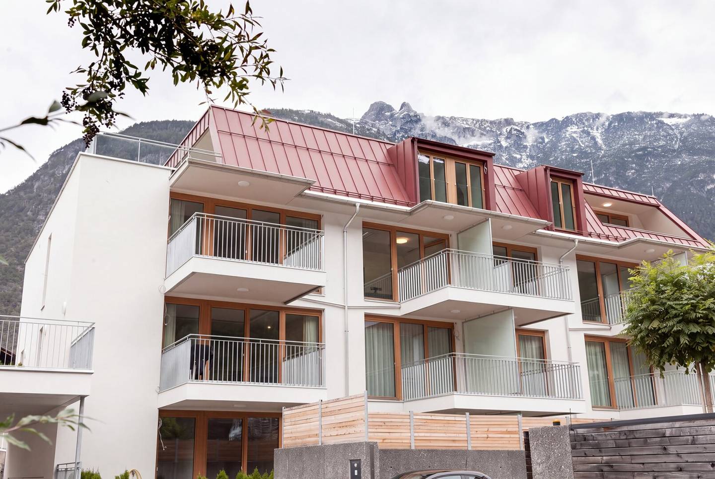 Like-new 3-room apartment with terrace and mountain view | TOP B27 | Zams center